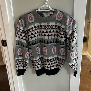 Woodward’s Vintage Gray and Pink Patterned Sweater